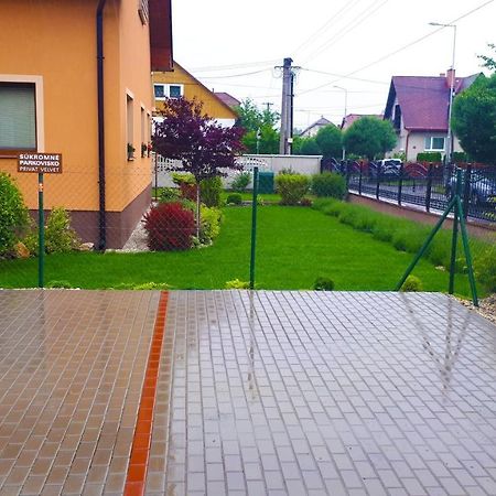 Privat Velvet Pensionat Turčianske Teplice Exteriör bild