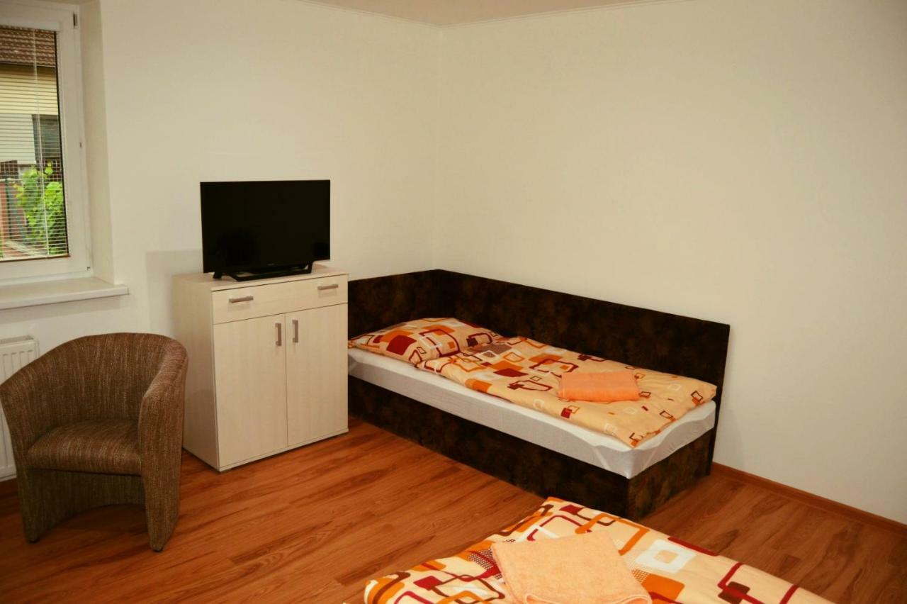 Privat Velvet Pensionat Turčianske Teplice Exteriör bild